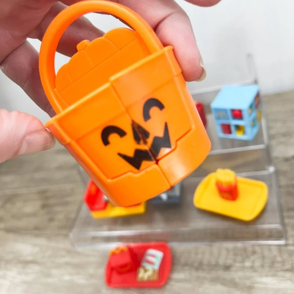 McDonalds Happy Meal Toy Lot Kiosk Menu Soda Fountain McPunkn Halloween Bucket